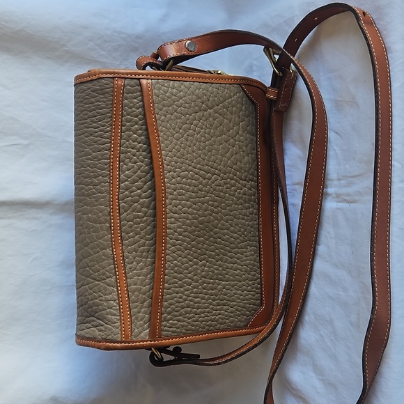 Vintage Dooney & Bourke Classic Tan and Brown Leather Crossbody Bag - Picture 3 of 13
